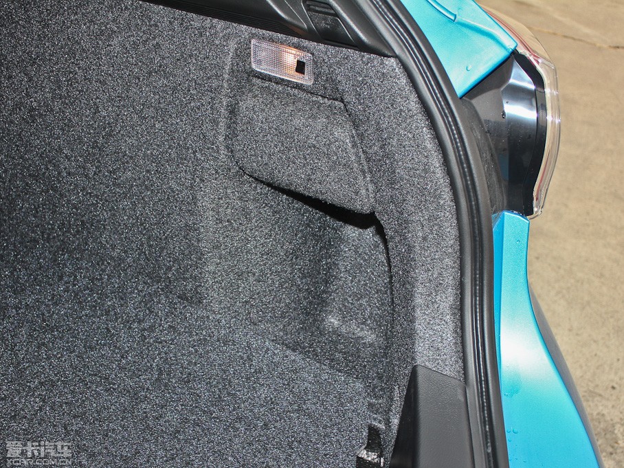 2012R_(d)3GɎ 2.0L ԄӺA\Ӱ