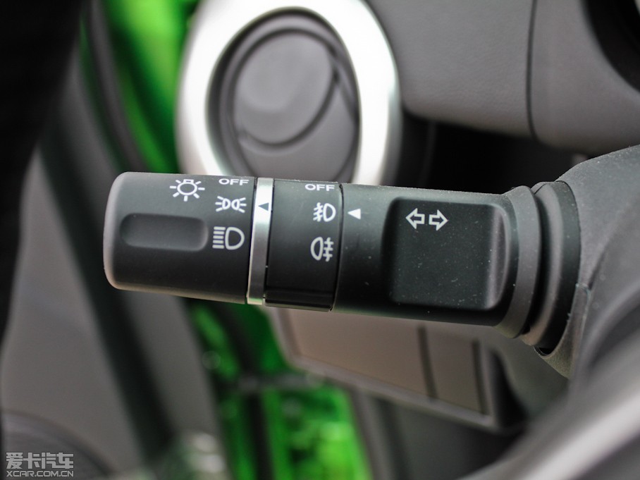 2012���R���_2�Ɏ� �ńӰ� 1.3L �քӘ˜���