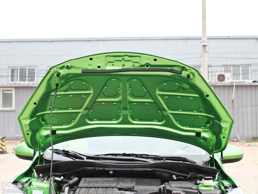 2012���R���_(d��)2�Ɏ� �ń�(d��ng)�� 1.3L �ք�(d��ng)��(bi��o)��(zh��n)��