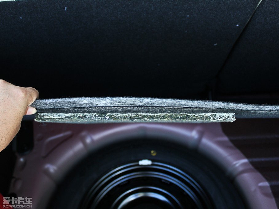 2012���R���_2�Ɏ� �ńӰ� 1.3L �ԄӘ˜���