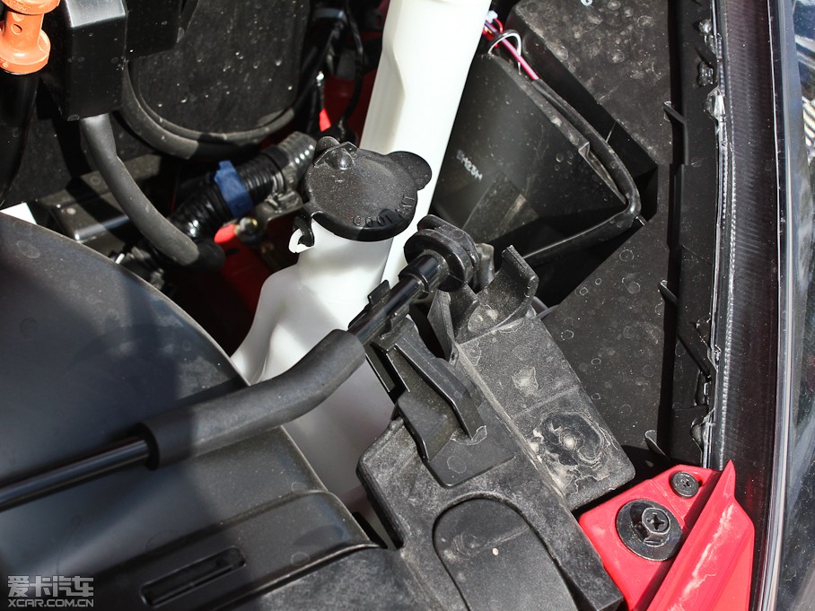 2012���R���_2�Ɏ� �ńӰ� 1.3L �ԄӘ˜���