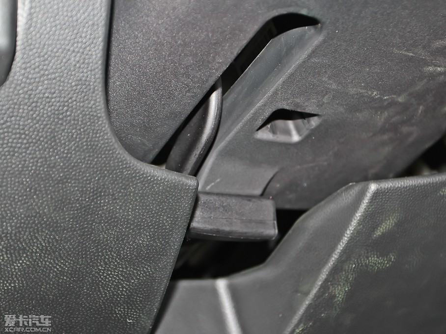 2012R_2Ɏ ńӰ 1.5L ԄӺA