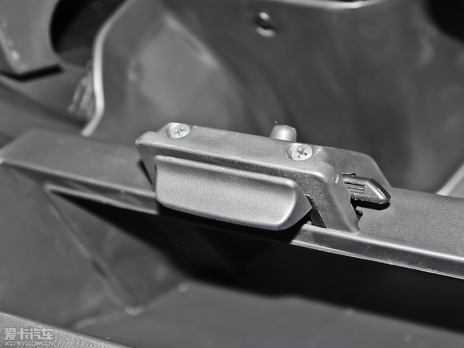 2012R_2Ɏ ńӰ 1.5L ԄӺA