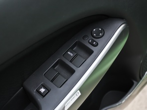 長安馬自達2012款馬自達2