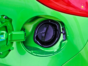 2012ńӰ 1.3L քӘ˜ ^