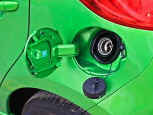 2012ńӰ 1.3L քӘ˜ w