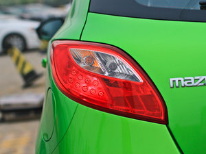 2012ńӰ 1.3L քӘ˜ ^