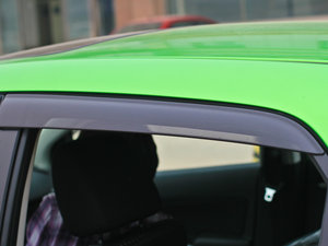 2012ńӰ 1.3L քӘ˜ ^