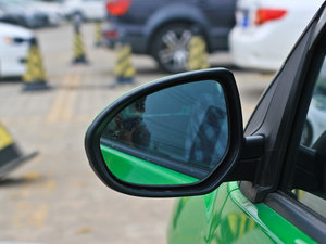 2012ńӰ 1.3L քӘ˜ ^