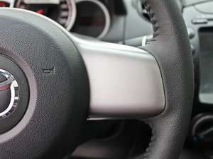 2012ńӰ 1.3L քӘ˜ п؅^(q)