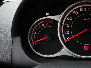 2012ńӰ 1.3L քӘ˜ п؅^(q)