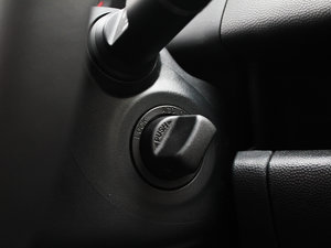 2012ńӰ 1.3L քӘ˜ п؅^(q)