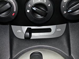 2012ńӰ 1.3L քӘ˜ п؅^(q)