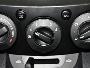 2012ńӰ 1.3L քӘ˜ п؅^(q)