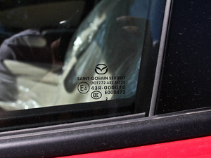 2012ńӰ 1.3L ԄӘ˜ ^