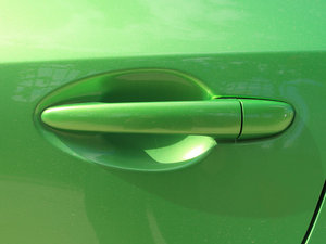 2012ńӰ 1.5L Ԅӳֵ ^