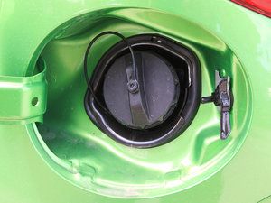 2012ńӰ 1.5L Ԅӳֵ ^