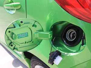 2012ńӰ 1.5L Ԅӳֵ ^