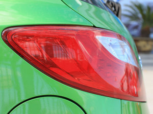 2012ńӰ 1.5L Ԅӳֵ ^