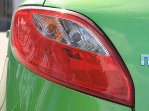 2012ńӰ 1.5L Ԅӳֵ ^