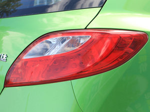 2012ńӰ 1.5L Ԅӳֵ ^