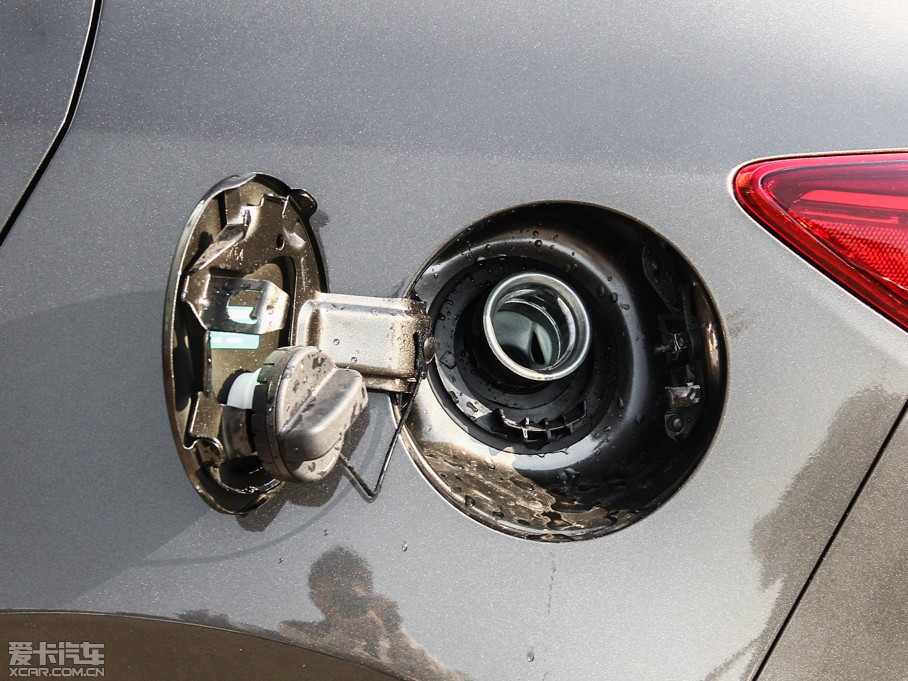 2014R_3 ِ Ɏ 2.0L Ԅ\Ӱ