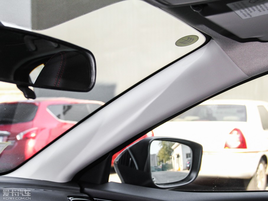 2014R_(d)3 ِ Ɏ 2.0L Ԅ(dng)\(yn)(dng)