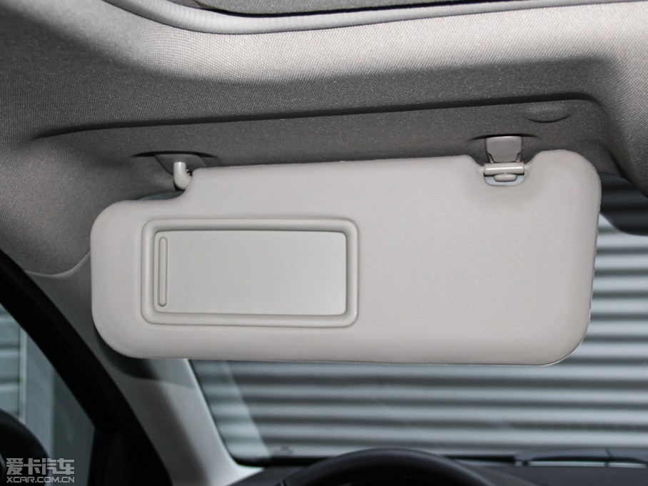 2014R_(d)3 ِ Ɏ 2.0L Ԅ(dng)\(yn)(dng)