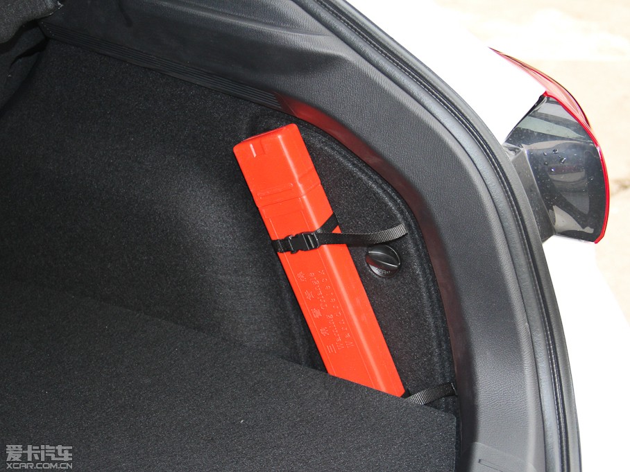 2014R_3 ِ Ɏ 1.5L ԄӺA