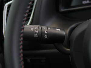 2014Ɏ 2.0L ԄŞ п؅^