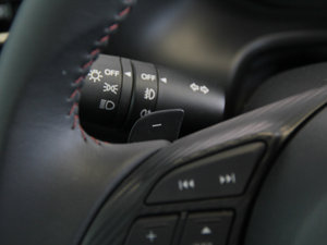 2014Ɏ 2.0L ԄŞ п؅^