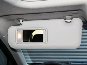 2014Ɏ 2.0L Ԅ\Ӱ ꖰ壨