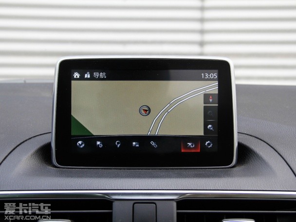 長(zhǎng)安馬自達(dá)2014款昂克賽拉三廂