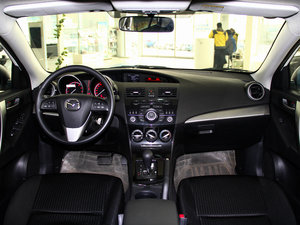 2014款2.0L 自动运动型 内饰全景