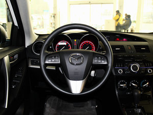 2014款2.0L 自动运动型 方向盘