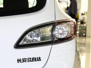 2014款2.0L 自动运动型 尾灯