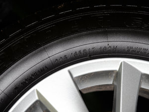 20152.0L ԄӃ(q) ݆̥ߴ