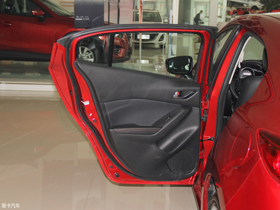 2016R_(d)3 ِ Ɏ 2.0L Ԅ(dng)\(yn)(dng)