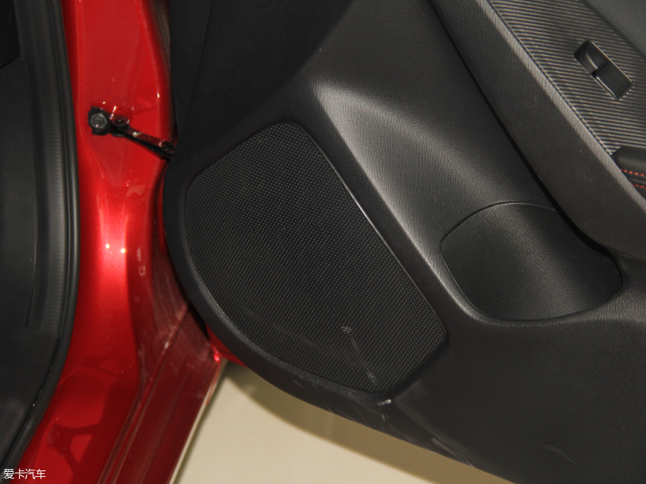 2016R_3 ِ Ɏ 2.0L Ԅ\