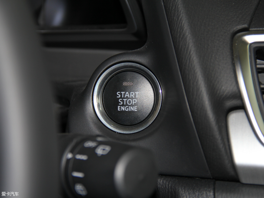 2016R_(d)3 ِ Ɏ 2.0L Ԅ(dng)\(yn)(dng)