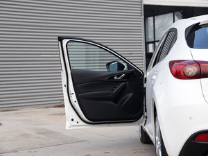 2016Ɏ 2.0L ԄŞ {λ܇T