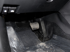 2016Ɏ 2.0L ԄŞ п؅^