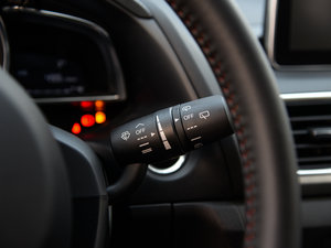 2016Ɏ 2.0L ԄŞ п؅^