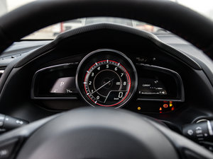 2016Ɏ 2.0L ԄŞ п؅^