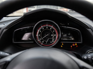 2016Ɏ 2.0L ԄŞ п؅^