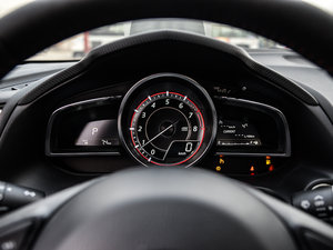 2016Ɏ 2.0L ԄŞ п؅^