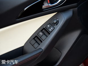 長安馬自達2016款昂克賽拉三廂