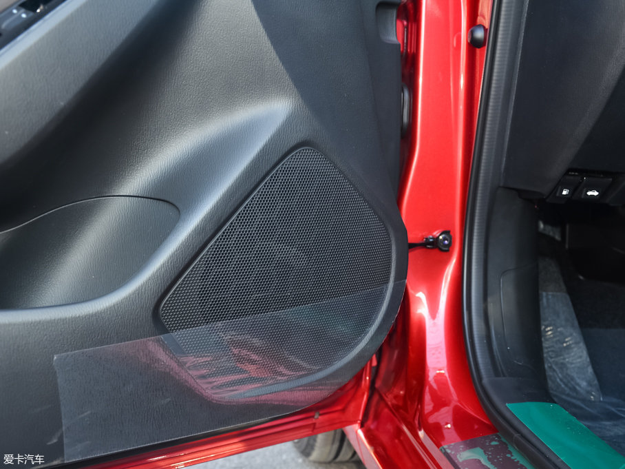 2017R_3 ِ  2.0L ԄF