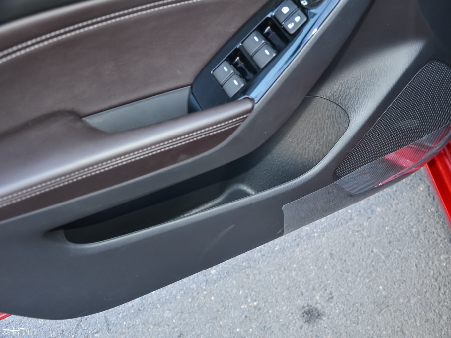 2017R_3 ِ  2.0L ԄF