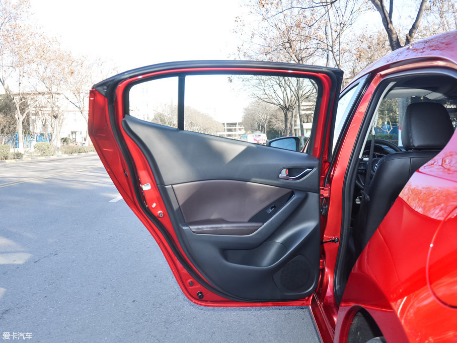 2017R_(d)3 ِ  2.0L Ԅ(dng)F